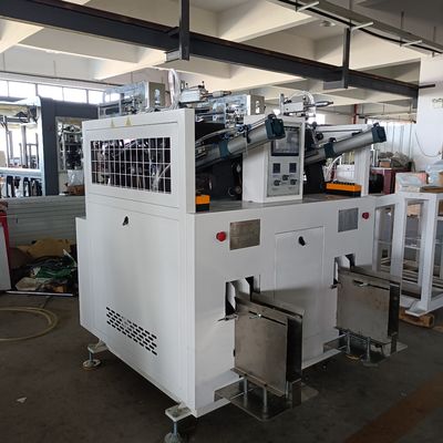 Stations-Wegwerfbrotdose des Doppelt-3KW, die Maschine ZPJ-700 herstellt
